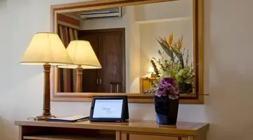 VIP Inn Berna Hotel