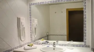 VIP Inn Berna Hotel