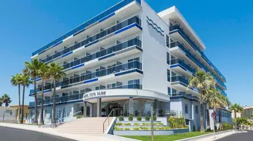 Vista Park Hotel &amp Apartments