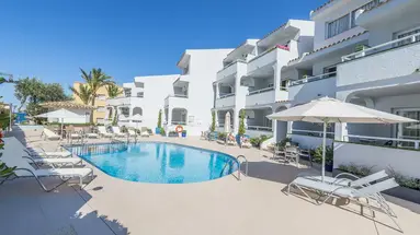 Vista Park Hotel & Apartments