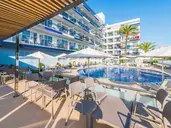 Vista Park Hotel & Apartments