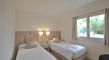 Vista Park Hotel & Apartments