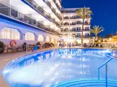 Vista Park Hotel & Apartments