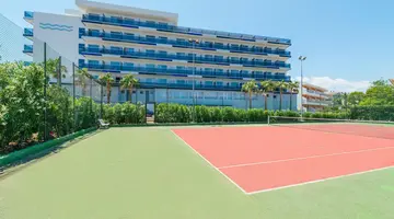 Vista Park Hotel & Apartments