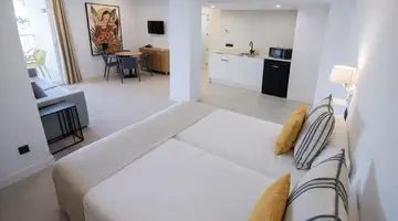 Vistasol Apartments