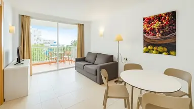 Vistasol Apartments