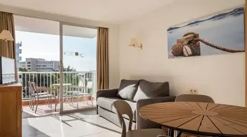 Vistasol Apartments