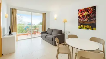 Vistasol Apartments