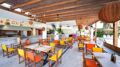 Vistasol Apartments