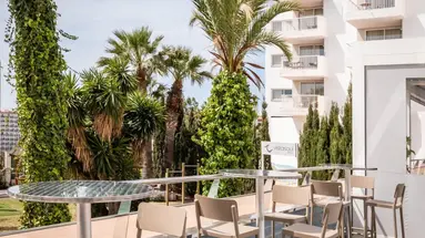 Vistasol Apartments