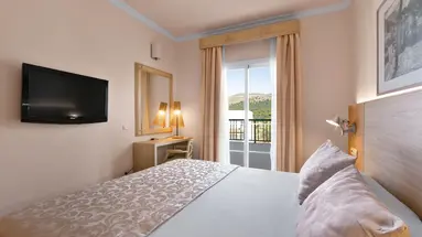VIVA CALA MESQUIDA RESORT & SPA