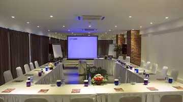 VIVA DASH HOTEL