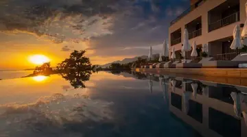 Vivid Blue Serenity Resort ( Adults Only )