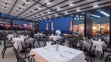 VIVID BLUE SERENITY RESORT