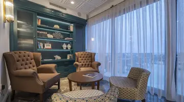 VIVID BLUE SERENITY RESORT
