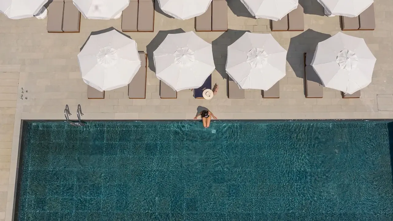 VIVID BLUE SERENITY RESORT