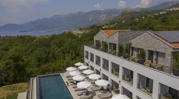 Vivid Blue Serenity Resort
