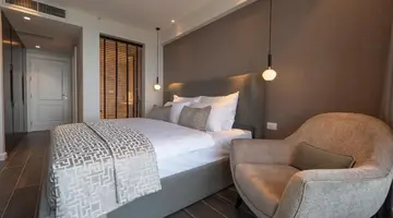 VIVID BLUE SERENITY RESORT