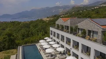 Vivid Blue Serenity Resort