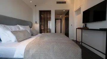 VIVID BLUE SERENITY RESORT