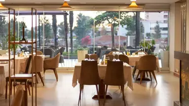 VLORA INTERNATIONAL HOTEL