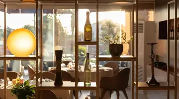 VLORA INTERNATIONAL HOTEL