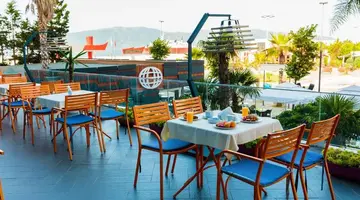VLORA INTERNATIONAL HOTEL