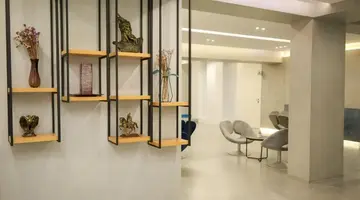 VLORA INTERNATIONAL HOTEL