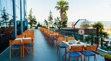 VLORA INTERNATIONAL HOTEL