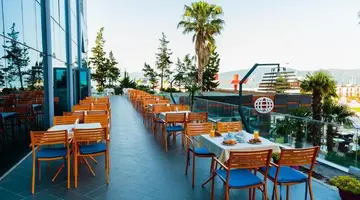 VLORA INTERNATIONAL HOTEL