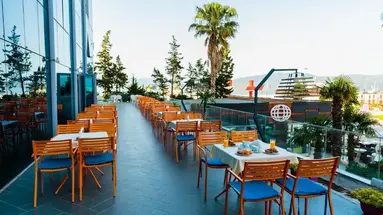 VLORA INTERNATIONAL HOTEL