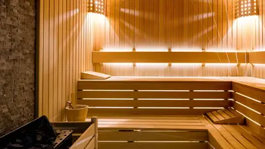 Vogue Hotel Supreme