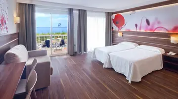 VOLGA HOTEL