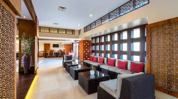 Vouk Hotel And Suites