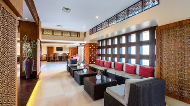 Vouk Hotel And Suites