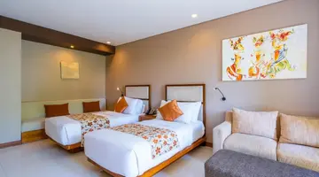 Vouk Hotel And Suites