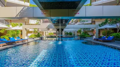 Vouk Hotel And Suites