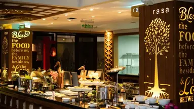 VOUK HOTEL & SUITES