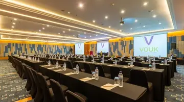 VOUK HOTEL & SUITES