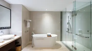 VOUK HOTEL & SUITES