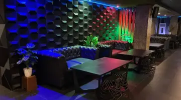 VOUK HOTEL & SUITES