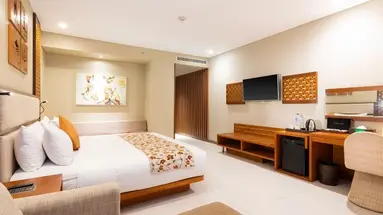 VOUK HOTEL & SUITES