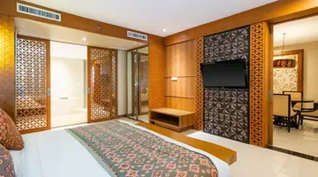 VOUK HOTEL & SUITES