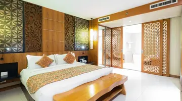 VOUK HOTEL & SUITES