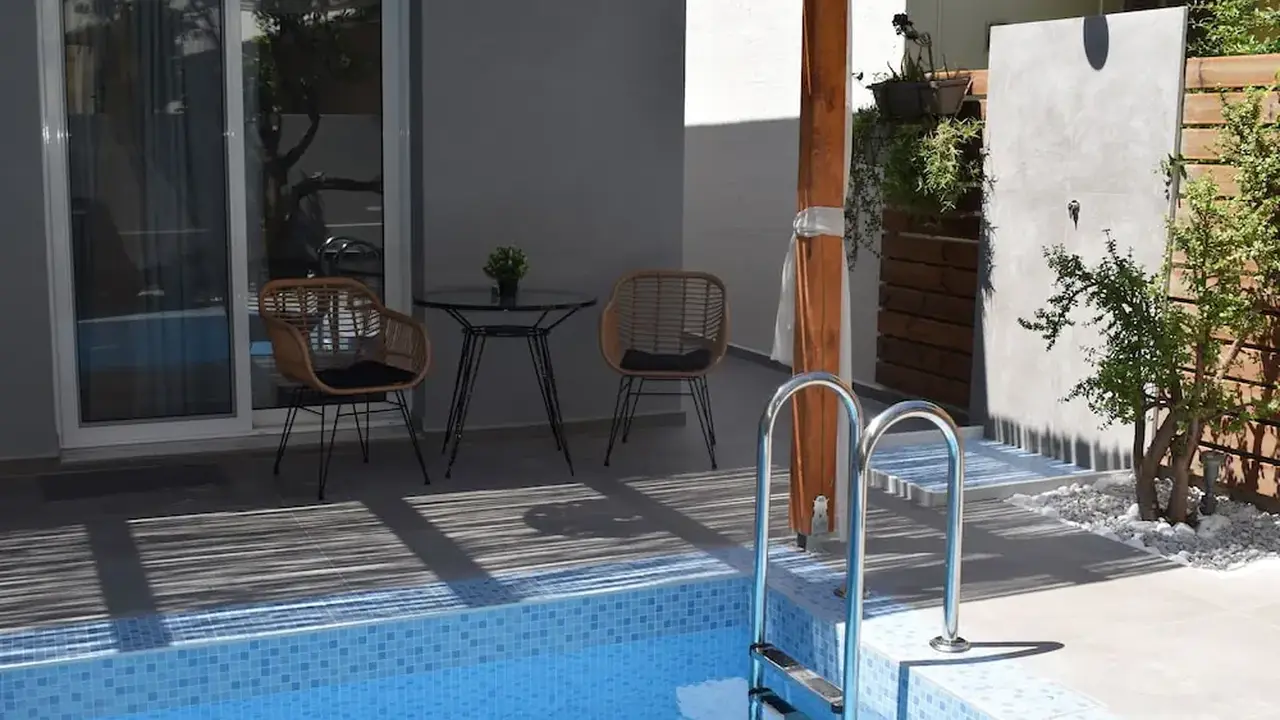 Voula Hotel