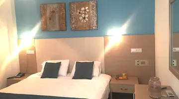 VOULA HOTEL