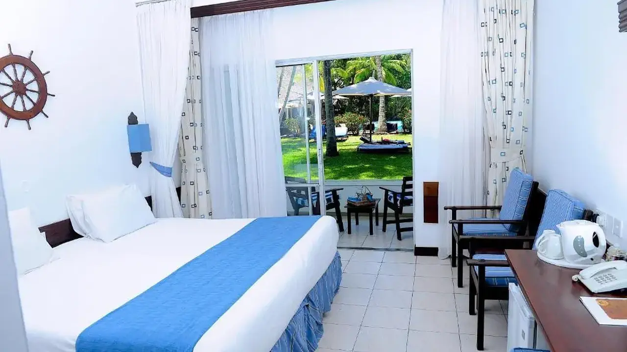 VOYAGER BEACH RESORT