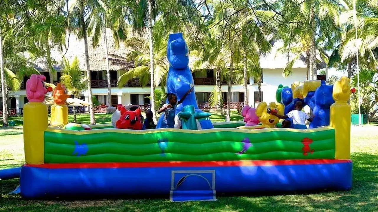 Voyager Beach Resort