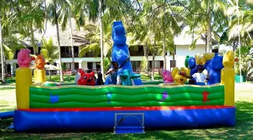 Voyager Beach Resort