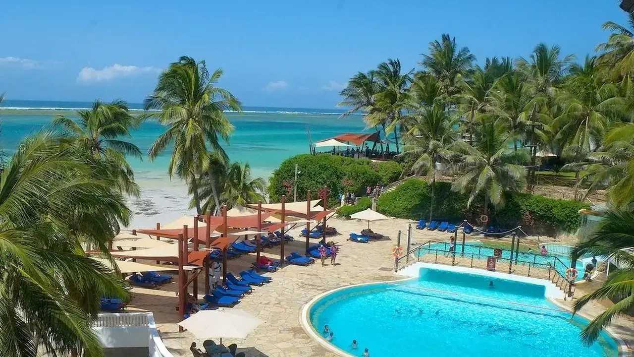 Voyager Beach Resort